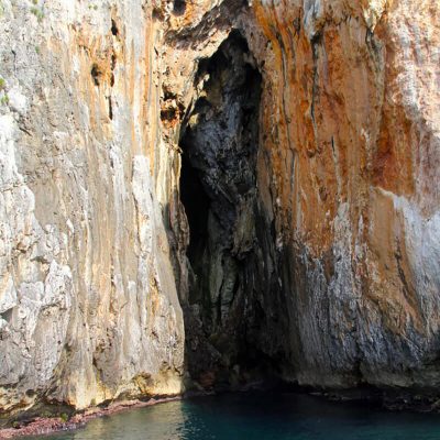 grotta-dei-gabbiani-Leuca